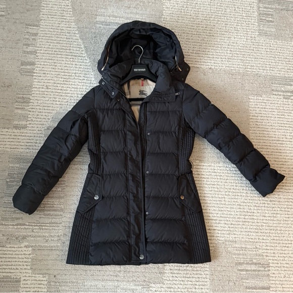 Burberry Black Winter Puffer Jacket XS removable hood - Picture 4 of 9